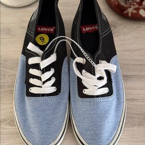 Levi's Two-Tone Canvas Low-Top Sneakers in Light Blue and Black